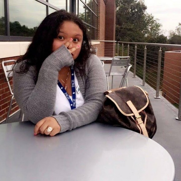 Meet your Posher, Rocio - Picture 1 of 1